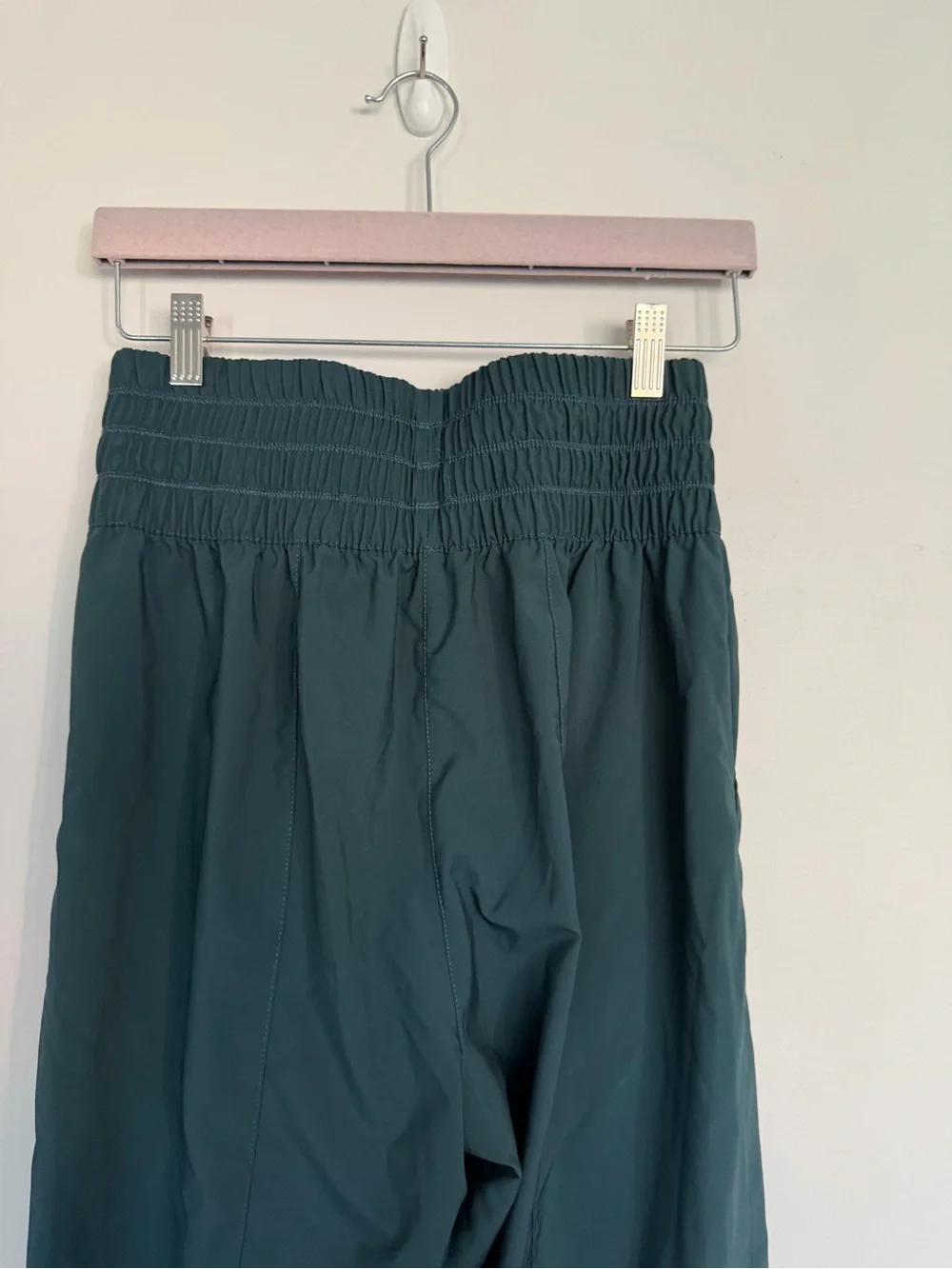Nike Dri-FIT Bliss Victory Wide Leg Training Pants Green Medium